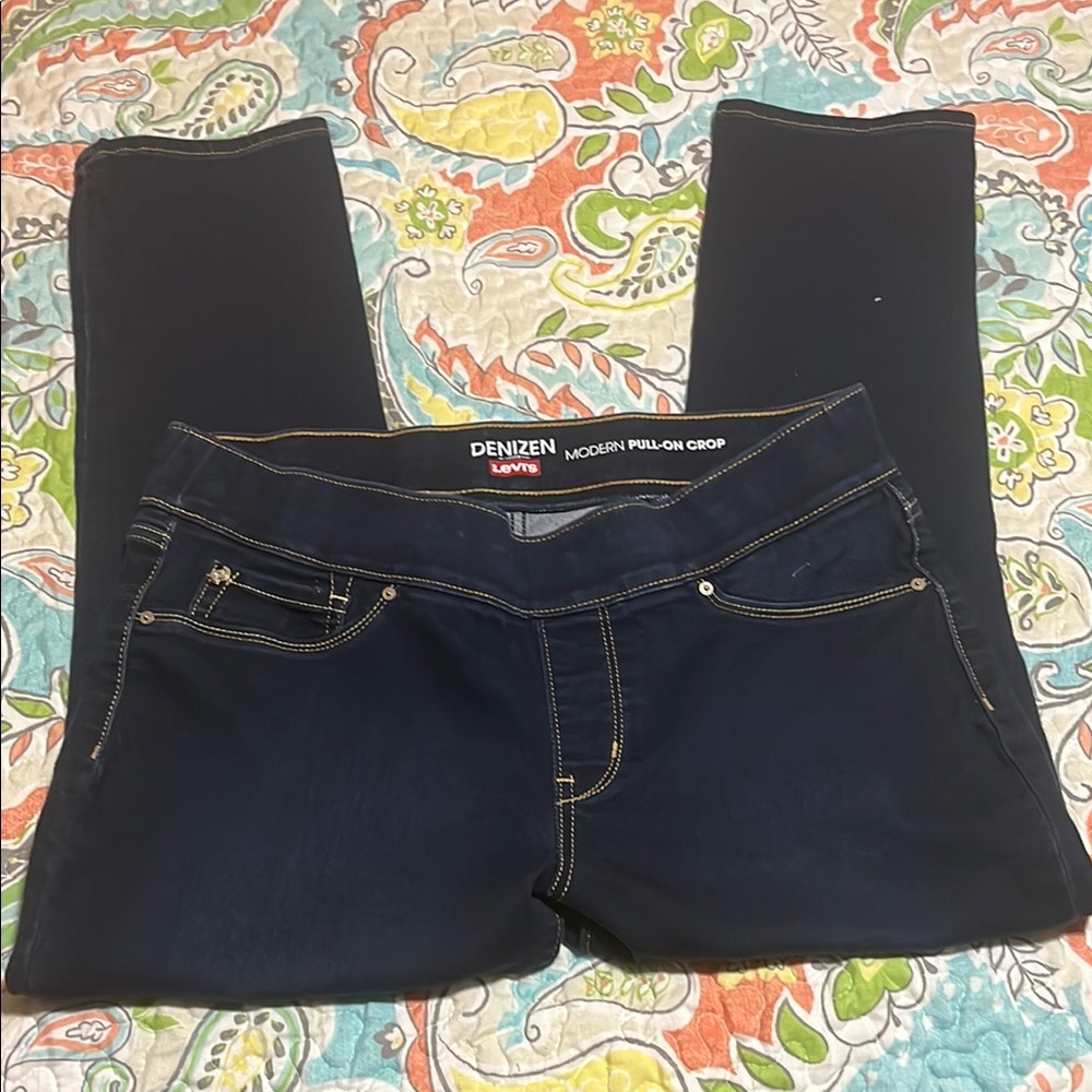 Denizen from Levi's Women's Dark Blue Jeans - Picture 1 of 4